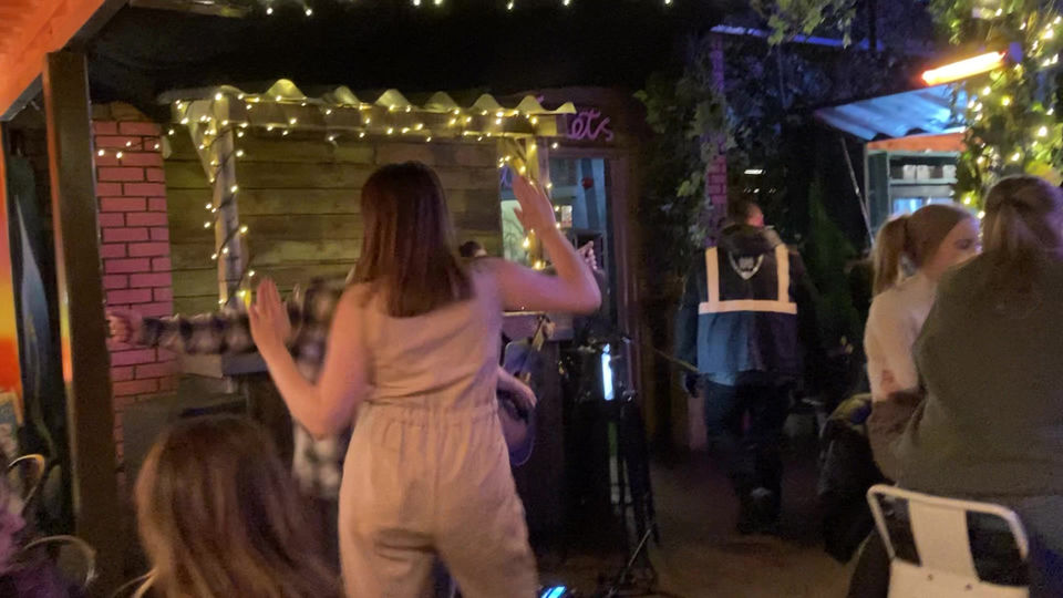 Shake It Off - Live at Birdies, Digbeth